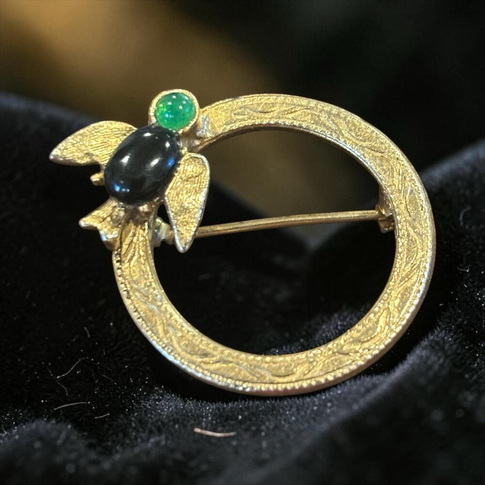 Vintage Jeweled Bird Brooch Black Green Cabochon Gold Circle Pin